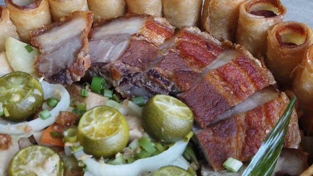 QUARANTINE CUISINE #93: ASTORIA PLAZA'S QUADRO BILAO AND PANCIT CANTON CAKE! смотреть онлайн