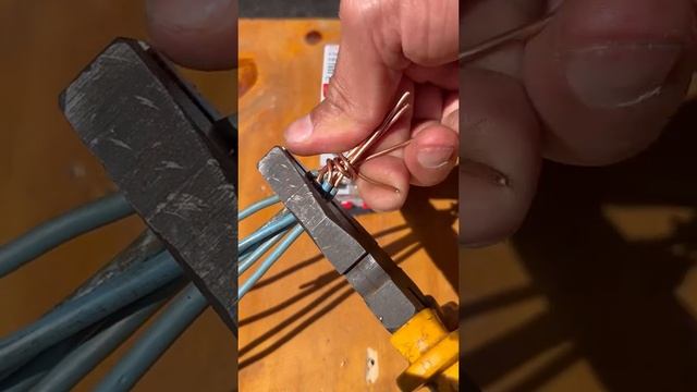 Как завести несколько кабелей в один автомат смотреть онлайн