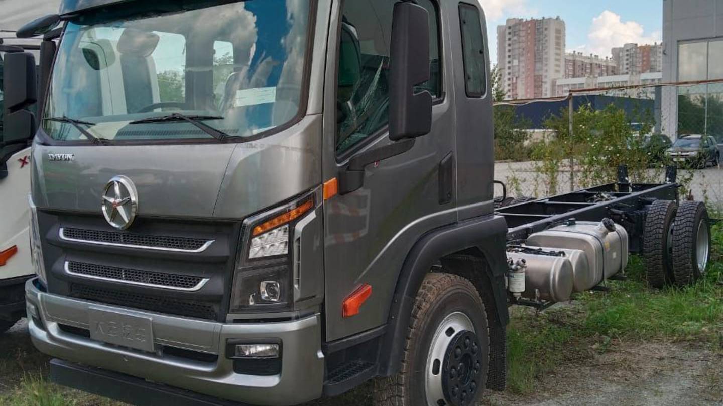 Обзор шасси Dayun X120 "на коленке" от нашего главного механика смотреть онлайн