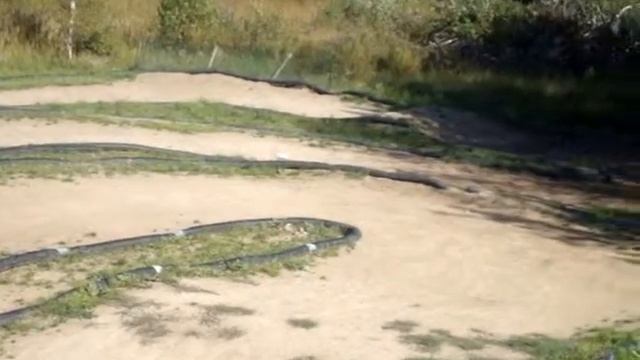 Exceed rc Sunfire and Traxxas Rustler Vxl at the track смотреть онлайн