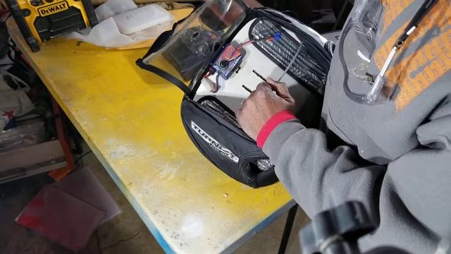 how to put together a transmitter glove for winter смотреть онлайн