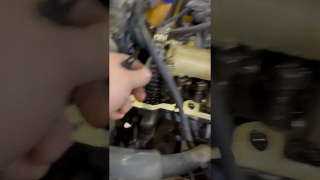 ВАЗ 2107, развалился успокоитель цепи грм👍 смотреть онлайн