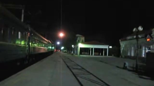 2ТЭ10УТ-0063 прибывает на ст. Апостолово с 251-м смотреть онлайн