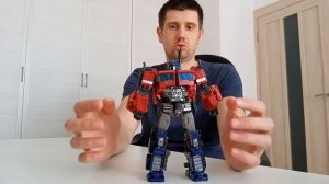 Распаковка автобота Оптимус Прайм от BAZUMI