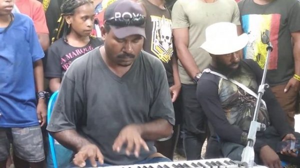 Jossy Joe live performance.