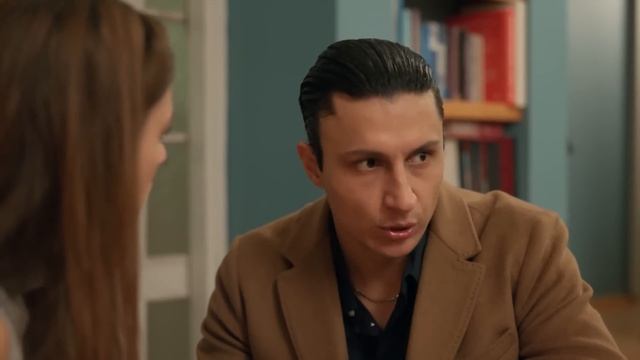 Memur Bey Bu Kadın Kalbimi Çaldı! - Aile смотреть онлайн