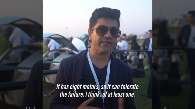 Flying car takes first public flight in Dubai смотреть онлайн