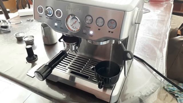 CAFE AMERICANO CON CAFETERA BREVILLE BES870XL смотреть онлайн