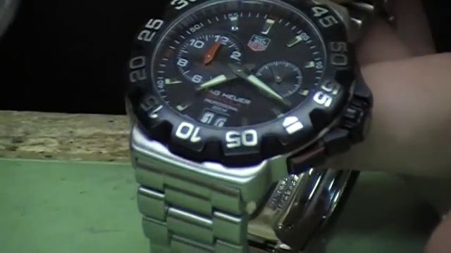 Tag Heuer Formula 1 - UrbaneWatchReview.com смотреть онлайн