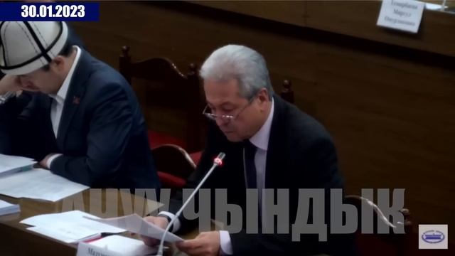 Алгалай бер кыргыз эл карыздардын койнунда ... смотреть онлайн