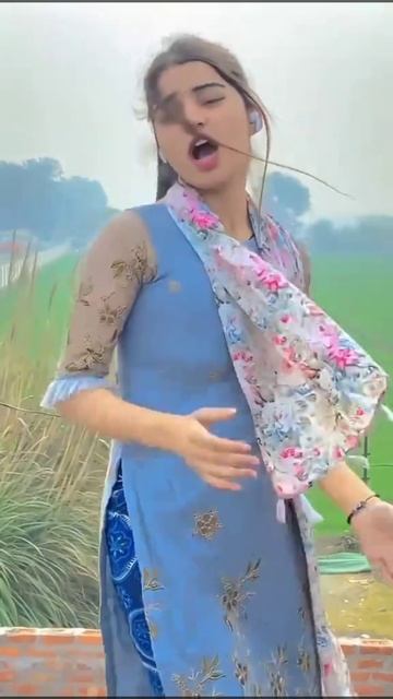 Beautiful Desi Young Village Girl Dance смотреть онлайн