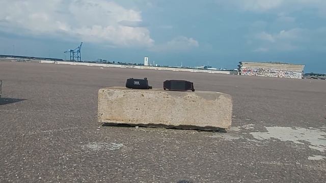 JBL Xtreme 3 VS Teufel Rockster Cross English (Outdoor) смотреть онлайн