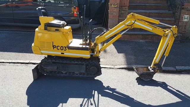 Komatsu PC 03 mini micro digger смотреть онлайн
