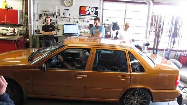Volvo S70R on dyno. 497BHP смотреть онлайн