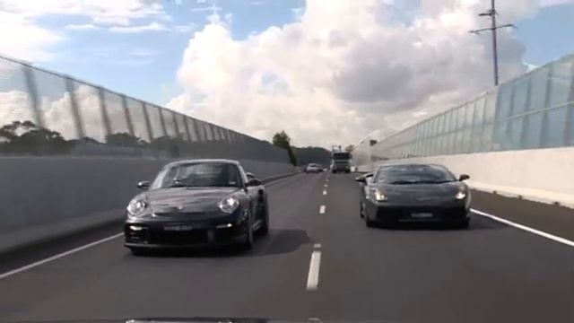 Lamborghini Gallardo v Porsche 911 GT2 2008 | Performance | Drive.com.au смотреть онлайн