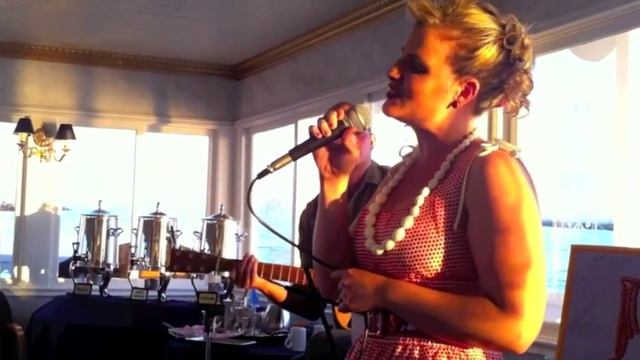 Cara LaGreen and Jeff Bates perform Adele Weiss смотреть онлайн