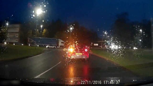 Silver Rover 75 - YJ06JNL - Birchwood Way A574 смотреть онлайн