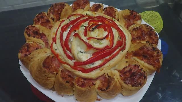 Пирог из слоеного теста с ветчиной смотреть онлайн