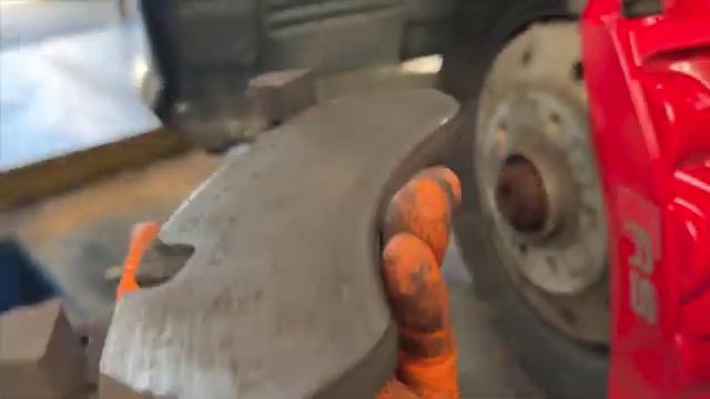 Audi RS6 Front Brake Pad Replacement #audi #audiRS6 #audiRS #brakes  #brembobrake #brembobrakes #ca