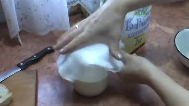 Делаем закваску для без дрожжевого квасного хлеба. Самый простой рецепт смотреть онлайн