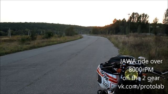 JAWA Power! ride over 8000rPM on the 2 gear смотреть онлайн