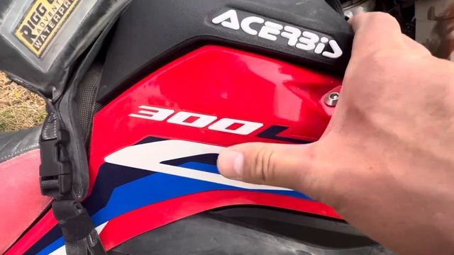 CRF300L Acerbis 14L Fuel Tank - Quick Look