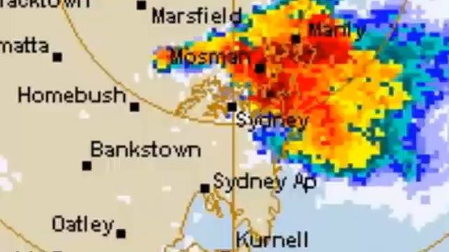 Radar loop of rare occurrence of thunderstorm intensifying as it nears the coast of Sydney,Aus смотреть онлайн