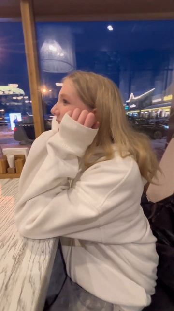 Выгнали из рестика... #миланафилимонова #милана #музыка #миланатур #тренды смотреть онлайн