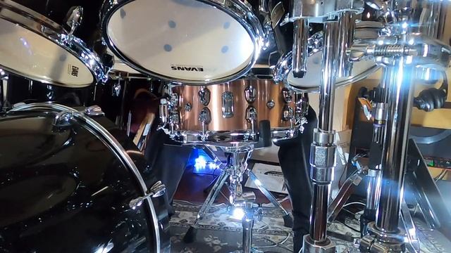 Mapex Black Panther Predator Snare смотреть онлайн