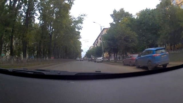 Видео: Как поворачивать налево на светофоре? смотреть онлайн