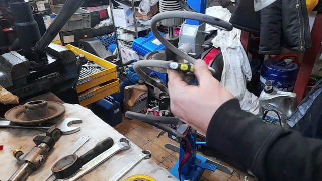 Lengéscsillapító csere Fiat смотреть онлайн
