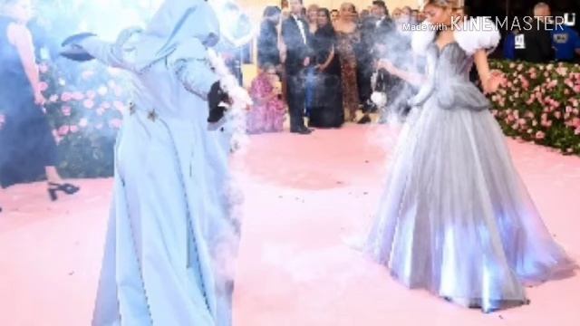 Zendaya Is Doing Magic Tricks in a Cinderella Gown at the 2019 Met Gala смотреть онлайн