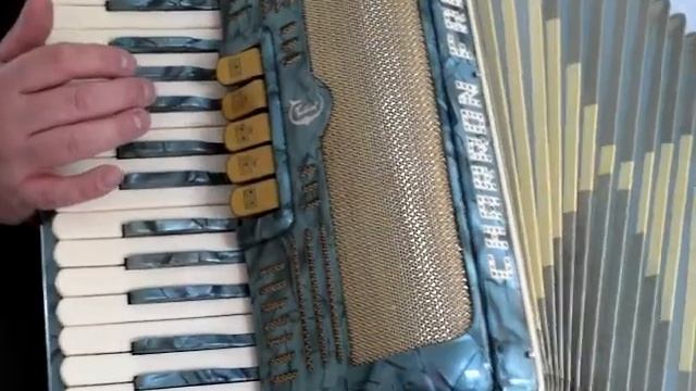 Akkordeon Charron Freres Video Klangprobe смотреть онлайн