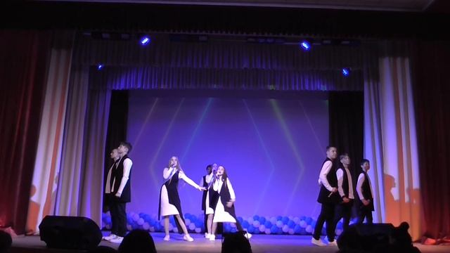 Эстрадный ансамбль " Карусель" - ПРИНЦ АЛИ смотреть онлайн