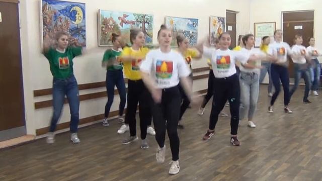 Флешмоб к 100-летию Комсомола смотреть онлайн