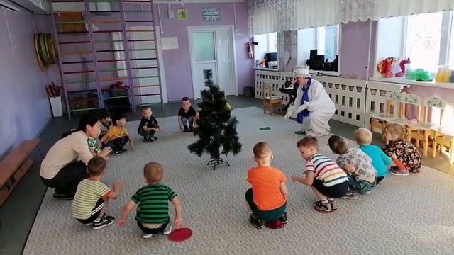 4 Прощание с елочкой. ДОУ 4 с.Домна смотреть онлайн