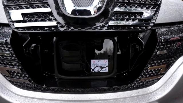 Essai de la Dacia Spring : Light is Right ! смотреть онлайн