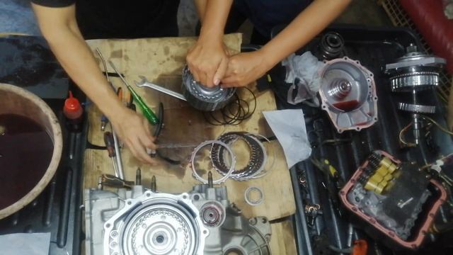 PROSES PEMASANGAN GEARBOX WAJA/F4A42#GEARBOXAUTO#DEXTRON3#GEARBOXWAJA смотреть онлайн