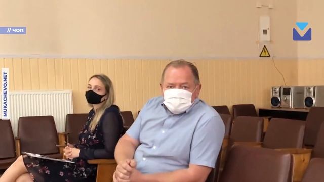 Заступник міського голови Чопа напав на депутата смотреть онлайн