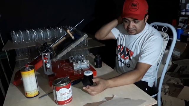 como personalizar copo americano na máquina cilíndrica e plana jotamaq fusion. silk screen смотреть онлайн