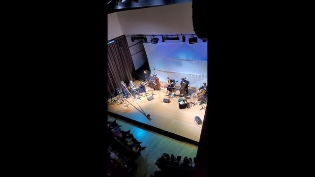 Фрагмент композиции  Аркадия Шилклопера "Пилатус" из спектакля  «Неразменный рубль» 20.01.2024