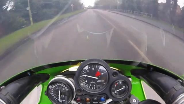 Kawasaki ZX750 ZXR750 Onboard