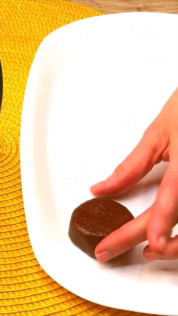 Взбейте Какао и Сгущенку 🍡 К чаю за считаные минуты❗ Сникерс без выпечки и возни! Shorts смотреть онлайн