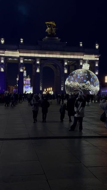 В Москве, ВДНХ, январь 2025 #москва #новыйгод #вднх #январь2025 #россия #такаязима #снеганет смотреть онлайн