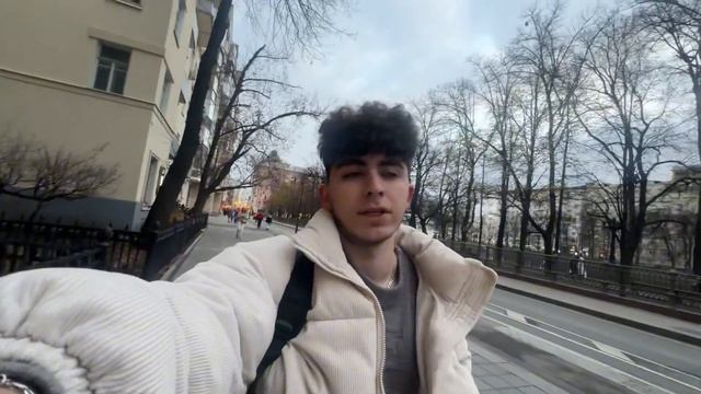 Ищем знаменитостей в Москве