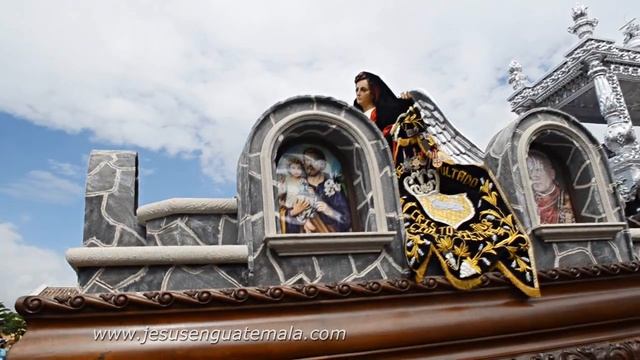 Salida Procesion de la C.I. Señor Sepultado de Ciudad Vieja смотреть онлайн