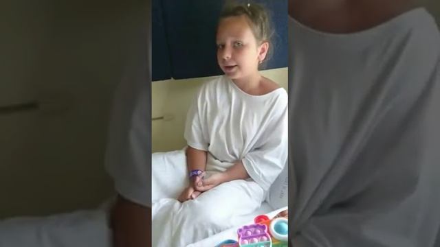 я в поезде танцую под песню дикая кассандра смотреть онлайн