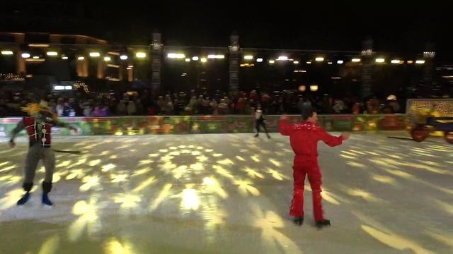 Бременские Музыканты(Зима в Москве,Ледовые Шоу,Площадь Революции,18.01.2025) смотреть онлайн