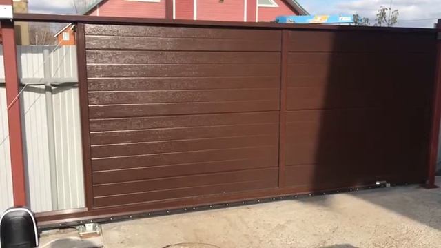 Демонстрация работы привода Alutech ROTEO смотреть онлайн