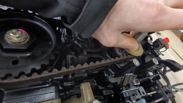 How To Change A Timing Belt On A Outboard Engine! EASY!! ( Tohatsu 9.8HP ) смотреть онлайн